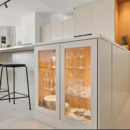 Se8 - Stylish Townhouse With Rooftop Terrace 펜션 *