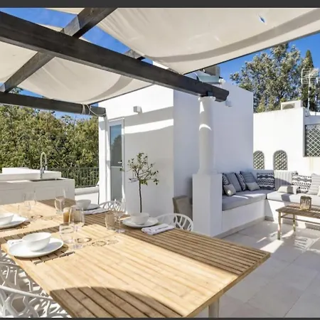 Prázdninový dům Se8 - Stylish Townhouse With Rooftop Terrace Marbella