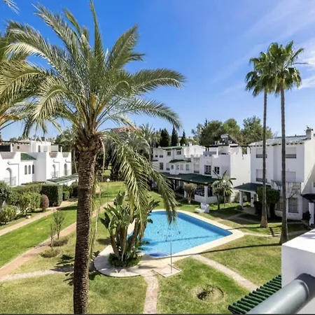 Ferienhaus Se8 - Stylish Townhouse With Rooftop Terrace Marbella