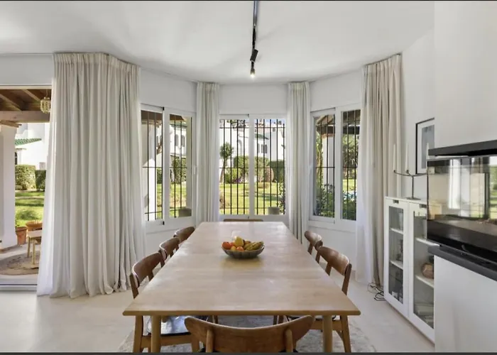 Se8 - Stylish Townhouse With Rooftop Terrace *