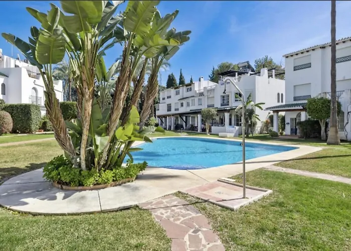 Se8 - Stylish Townhouse With Rooftop Terrace Marbella