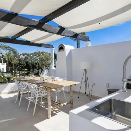 Se8 - Stylish Townhouse With Rooftop Terrace * מארבלה