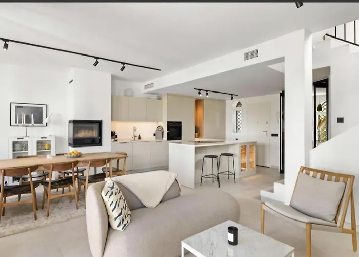 Se8 - Stylish Townhouse With Rooftop Terrace *